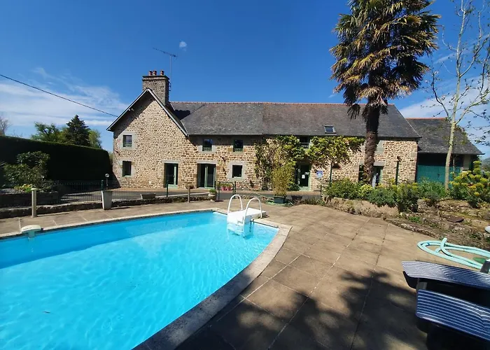 Bed & Breakfast D'hotes Avec Piscine Aux Agapanthes De Cromel - Mont Michel