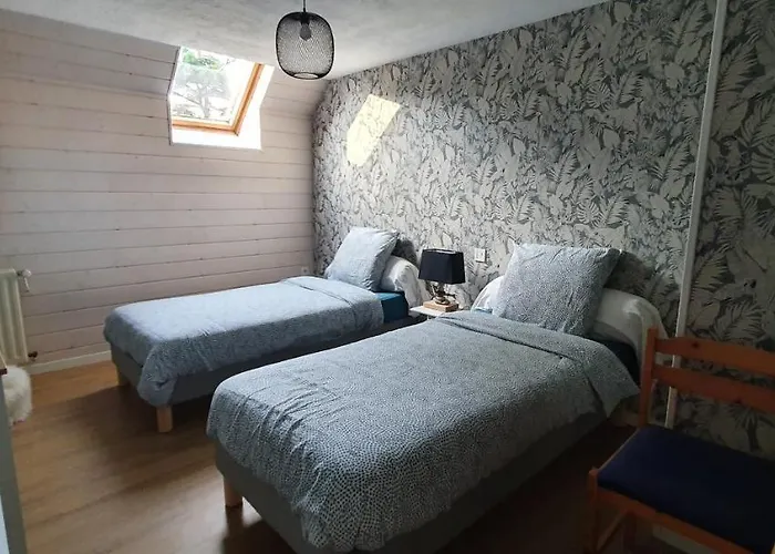 D'hotes Avec Piscine Aux Agapanthes De Cromel - Mont Michel